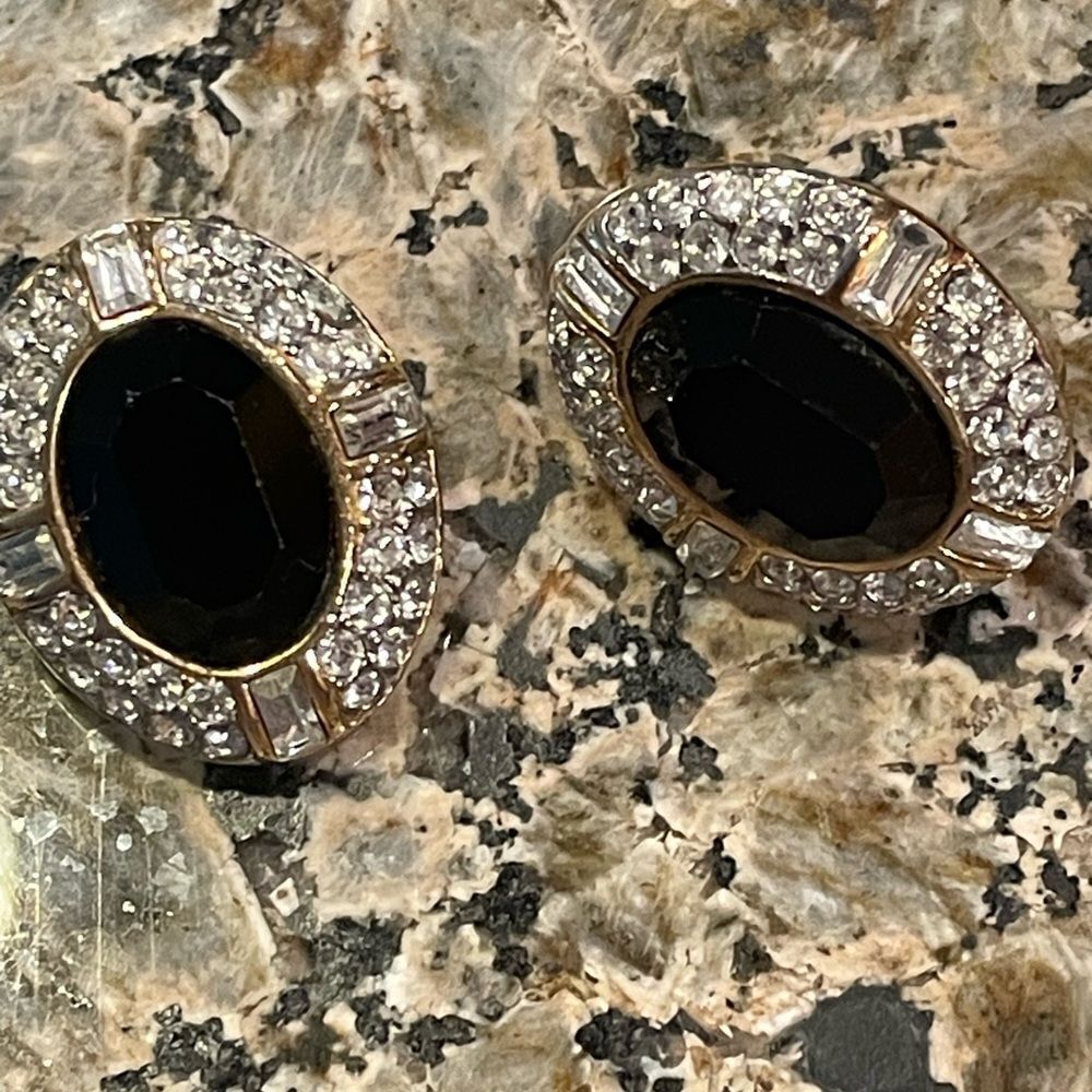 Givenchy Paris New York Vintage Black Onyx Crystal Gld Tn Vintage Clip Earrings